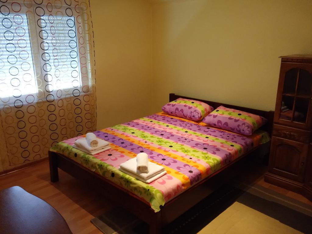 Apartments Old Town Мостар Екстер'єр фото