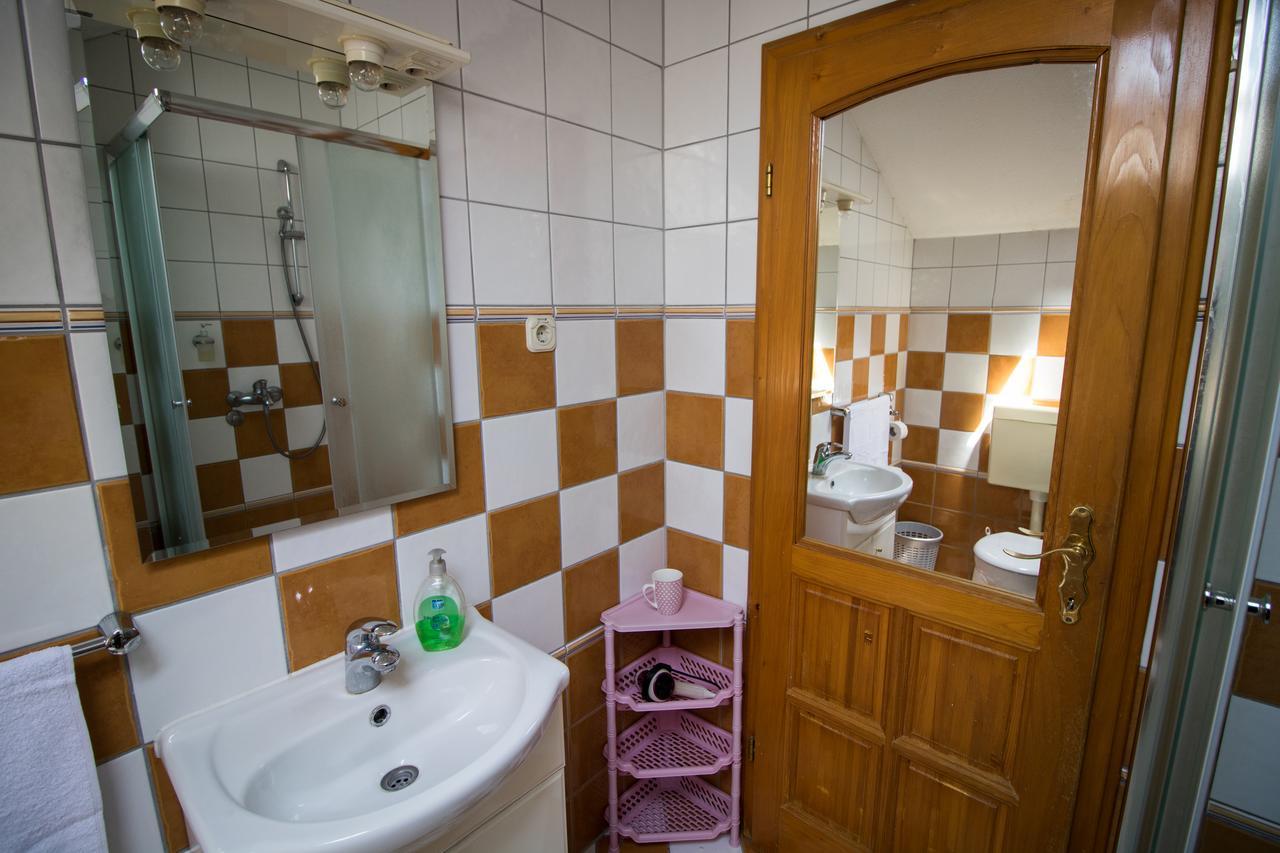 Apartments Old Town Мостар Екстер'єр фото